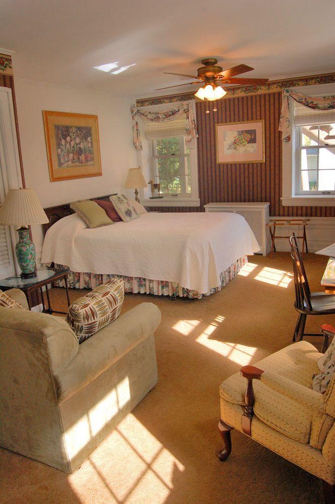 Genesee Country Inn B&B Mumford Екстериор снимка