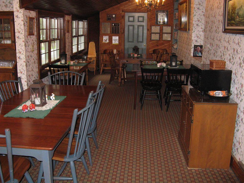 Genesee Country Inn B&B Mumford Екстериор снимка